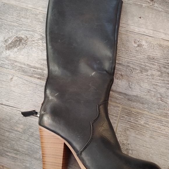 Boots - Picture 2 of 2